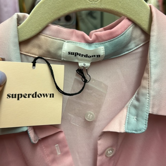 Superdown Button down Blouse - Picture 4 of 4